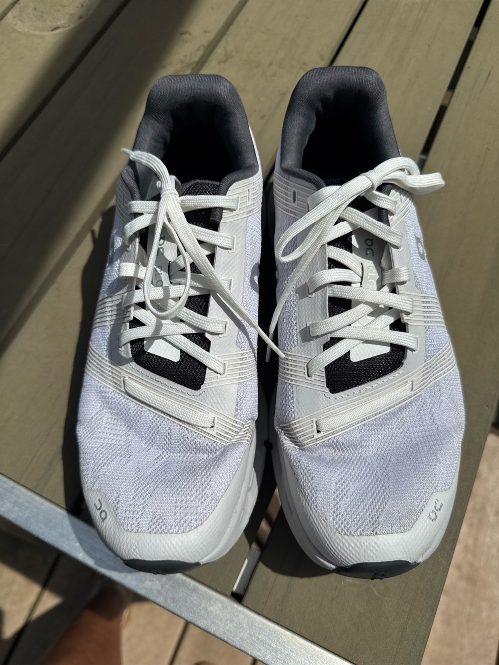 On Running Women’s White/Black Lightweight Running Shoes